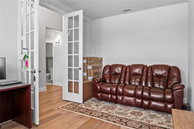Building Photo - 6696 Albany Pk