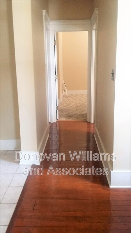 Building Photo - 135 E Wilson Ave