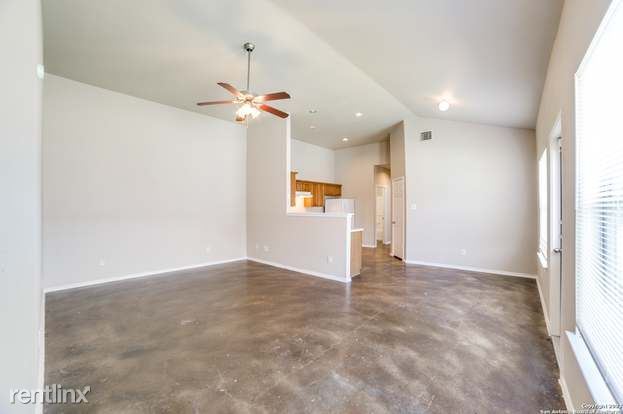 Building Photo - 3 br, 2 bath Duplex - 5827 Golf Bend 2