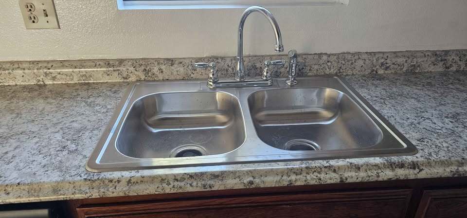 Building Photo - 204 Grayson Way