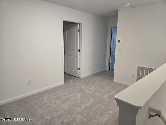 Building Photo - 198 Hubbard Bnd