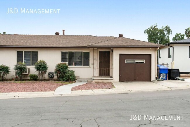 Building Photo - Charming Duplex in North Clairemont