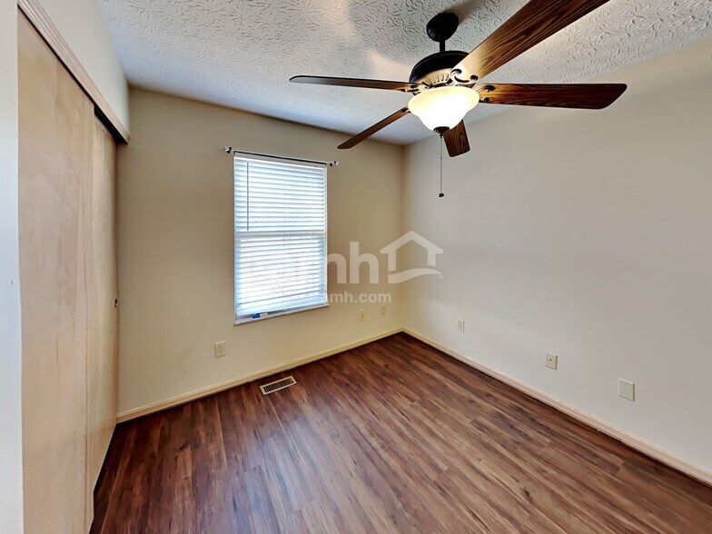 Building Photo - 3297 Draycott Ct