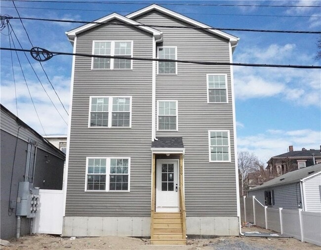 Building Photo - 359 Willard Ave