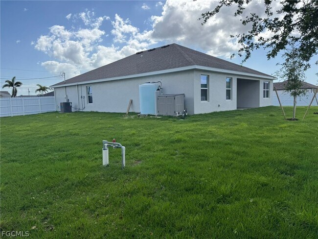 Building Photo - 1621 NW 9th Terrace