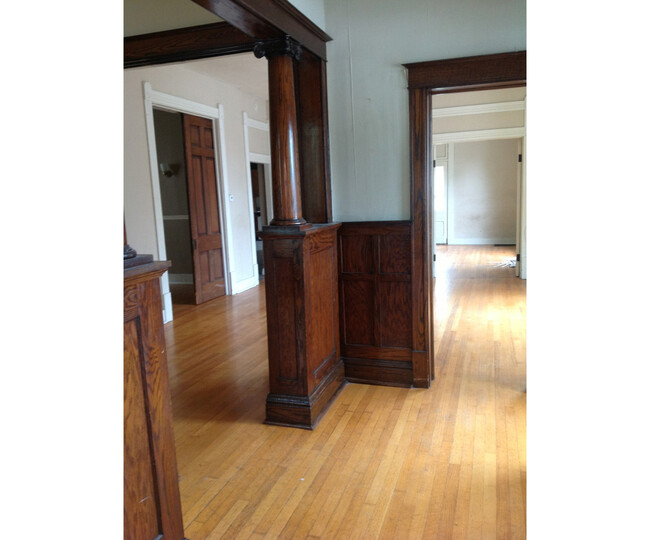 Building Photo - 1101 Tippecanoe St