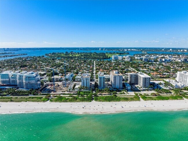Building Photo - 9172 Collins Ave