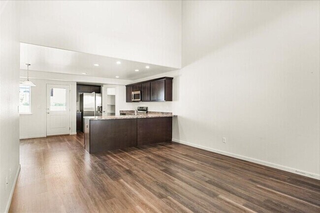 Building Photo - 3 BEDROOM 2 AND A HALF BATH NEWER CONSTRUCTION TWINHOME IN HARMONY VALLEY