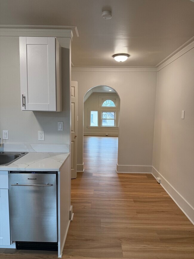 Building Photo - 3700 Brighton Rd