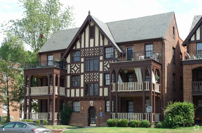 Building Photo - 3408 Park Ave