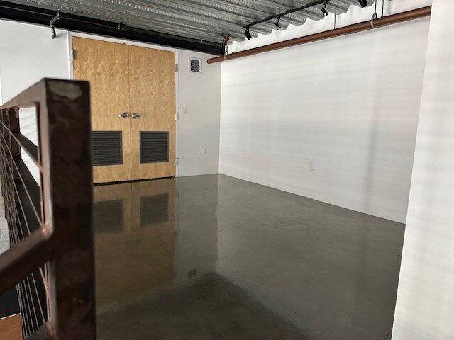 Building Photo - 1330 Factory Pl