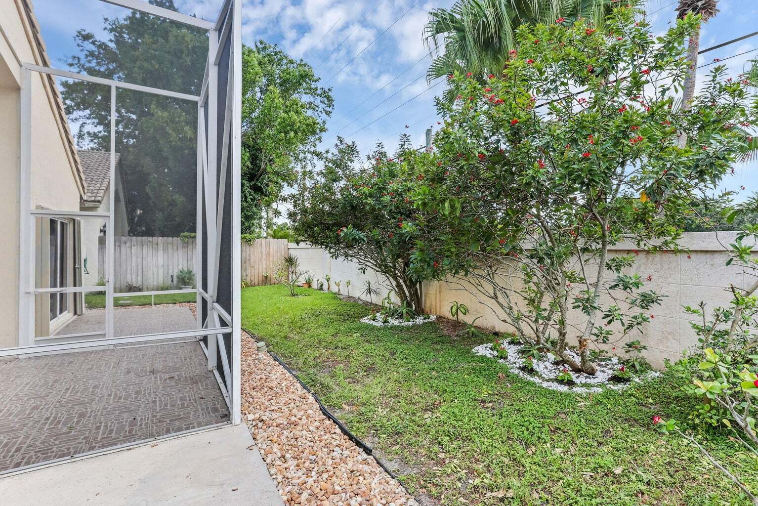 Building Photo - 7607 Colony Lake Dr