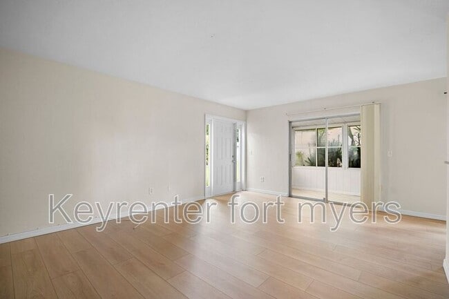 Building Photo - 3291 Prince Edward Island Cir