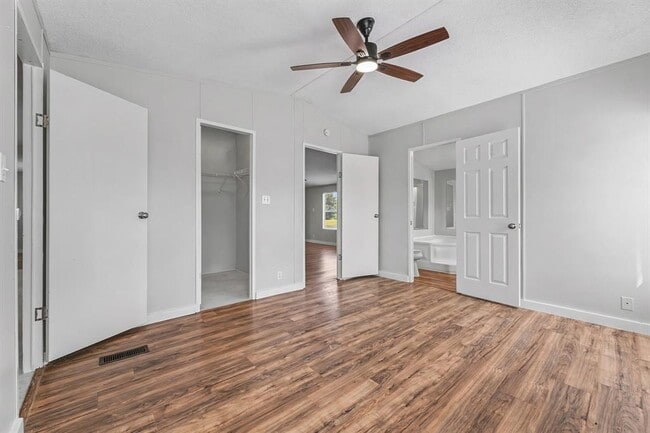 Building Photo - 930 Co Rd 224