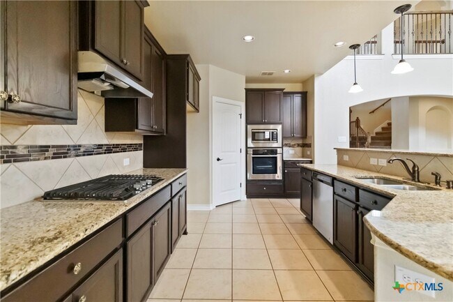 Building Photo - 3621 Cinkapin Dr