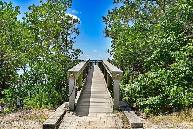 Building Photo - 5327 Solway Dr