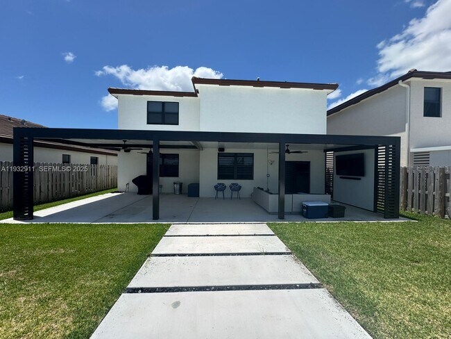 Building Photo - 10333 SW 232nd St