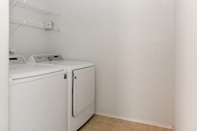 Building Photo - Three Bedroom, 2 Bathroom in newer Subdivision