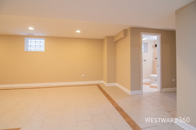 Building Photo - 12123 S Lafayette Ave