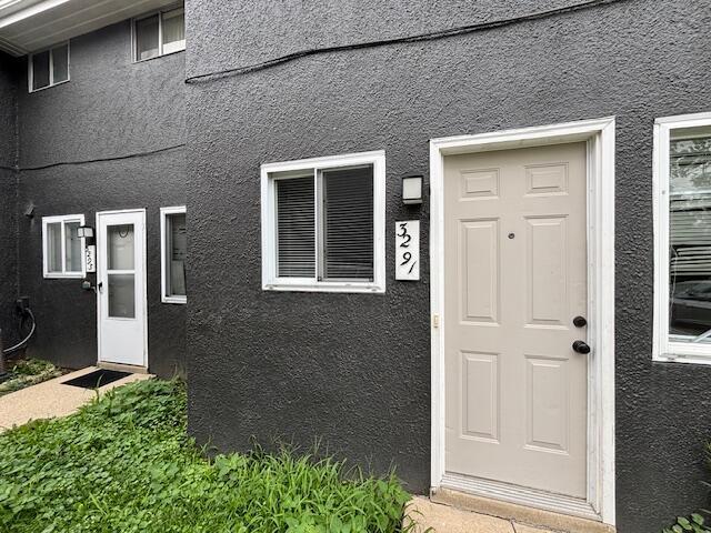 Building Photo - 3291 Reis Ave