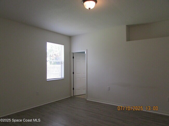 Building Photo - 1708 Maeve Cir
