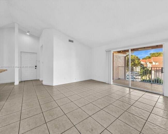 Building Photo - 15770 SW 106th Terrace