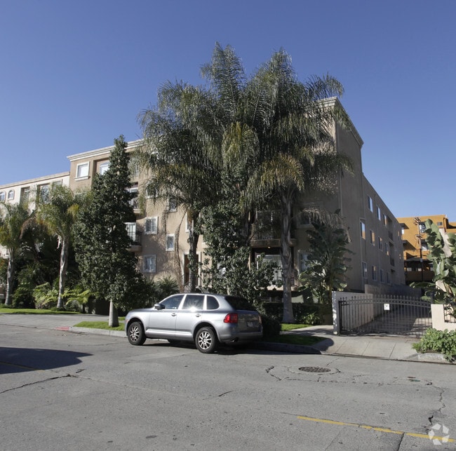 Building Photo - 821 Wilcox