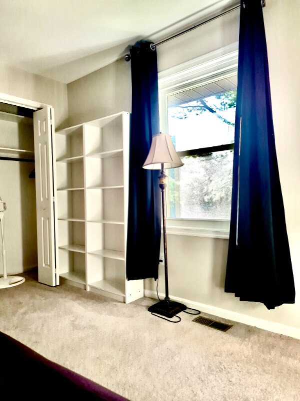 Building Photo - 6636 Isle of Skye Dr