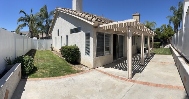 Building Photo - 39486 Tangletree Way