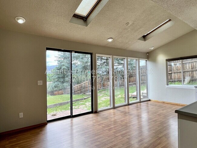 Building Photo - 6318 Galway Dr