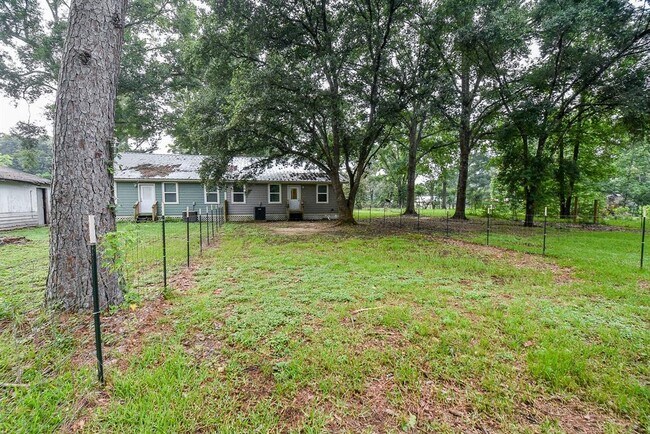 Building Photo - 15357 Ben Wiggins Rd