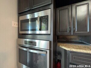 Building Photo - 4210 Sunrise Cove Dr