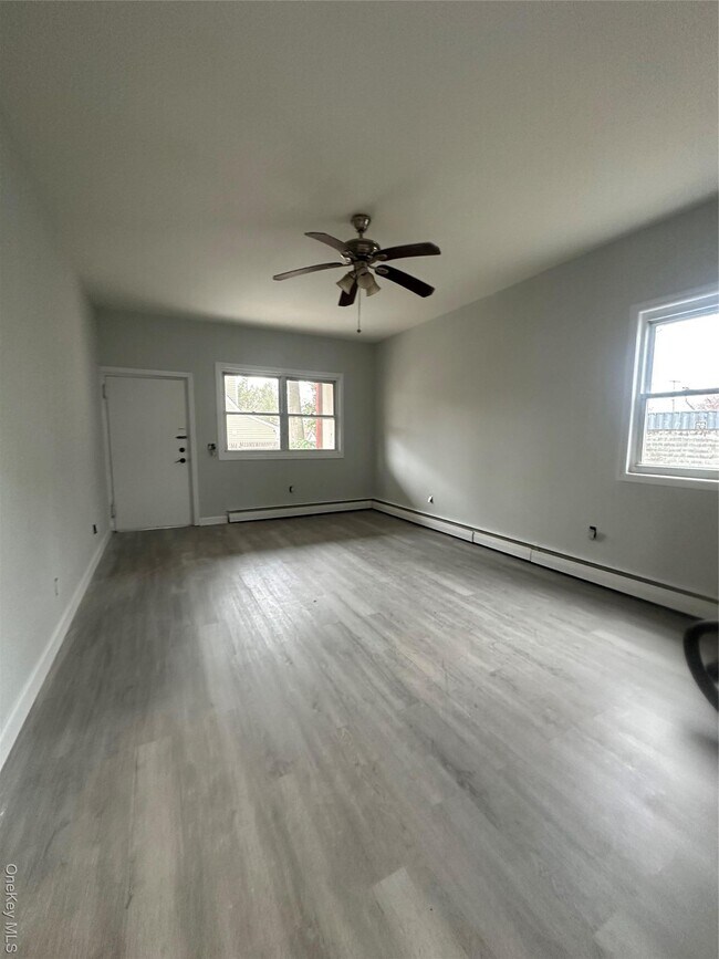 Building Photo - 1761 New York Ave