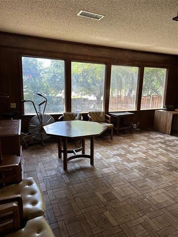 Building Photo - 9703 Elmcrest Dr