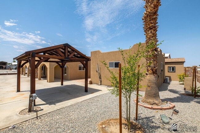 Building Photo - 12790 E 46th Dr