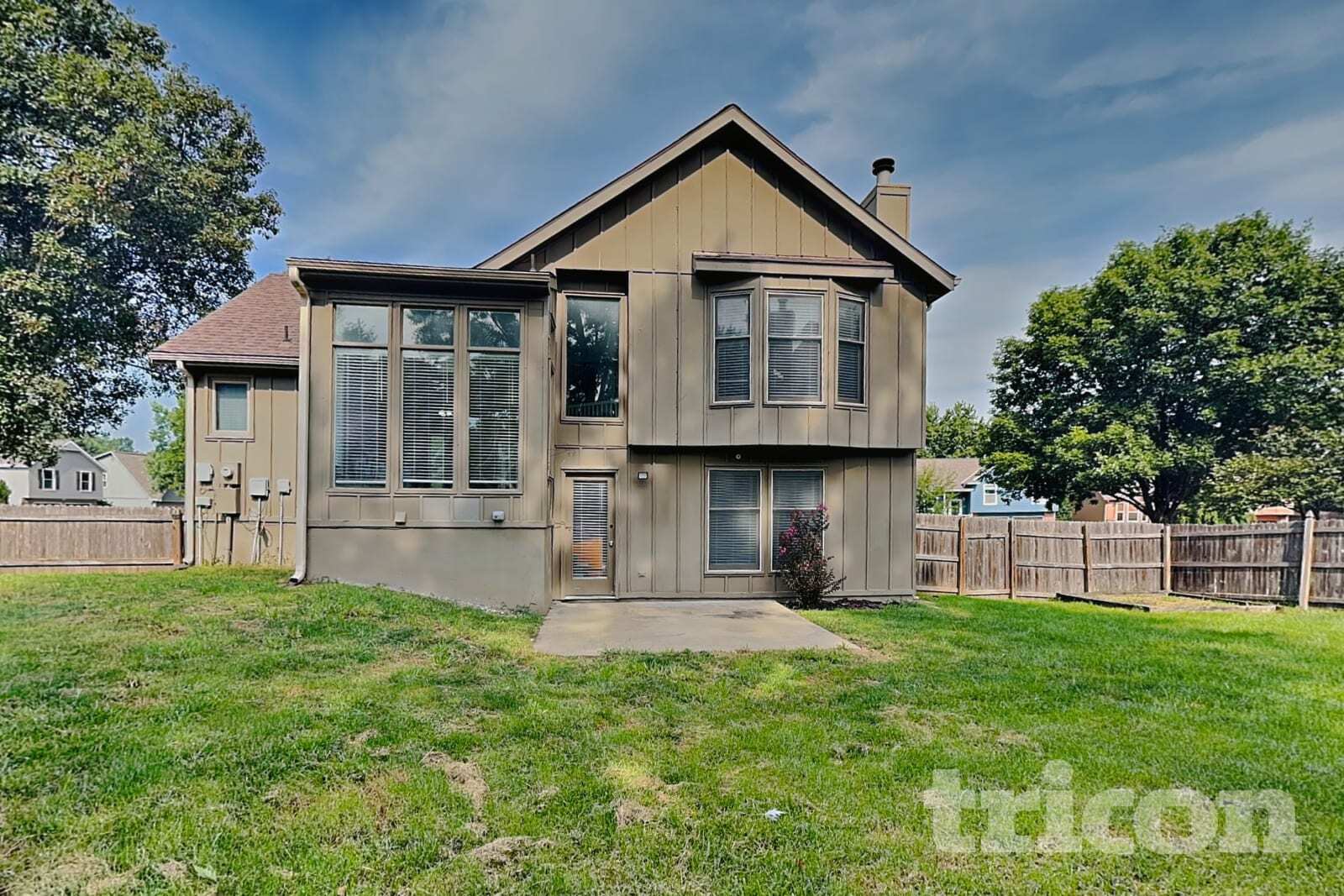 Building Photo - 6449 Roundtree St