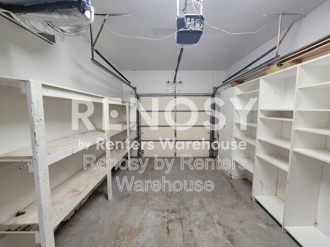 Building Photo - 914 Wildwood Square Ct