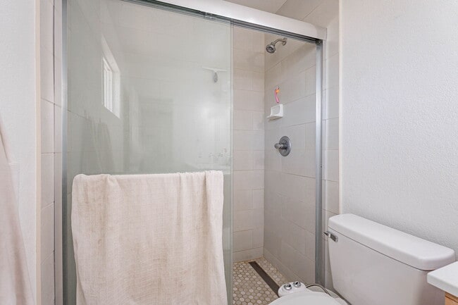 Building Photo - 651 E Kael Cir