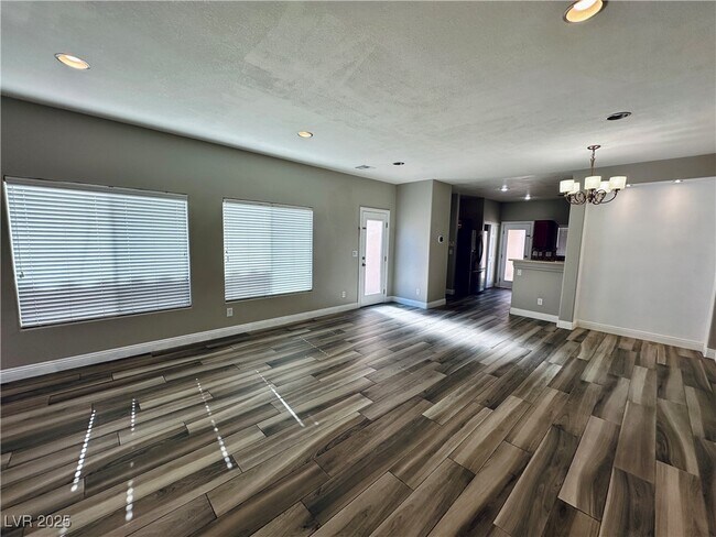Building Photo - 8923 Deep Ridge Ct