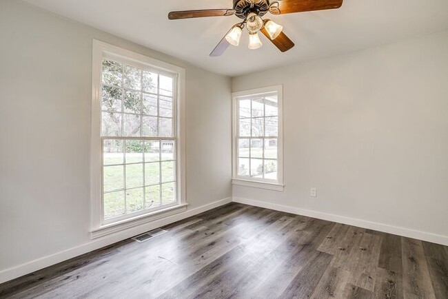 Building Photo - 5437 Sam Calloway Rd