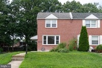 Building Photo - 526 Michell St