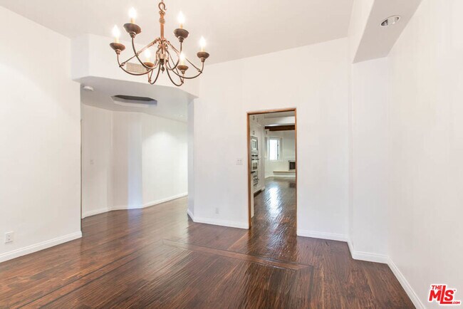 Building Photo - 15500 Sunset Blvd