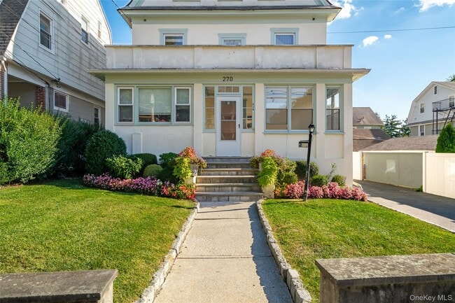 Building Photo - 270 Sickles Ave