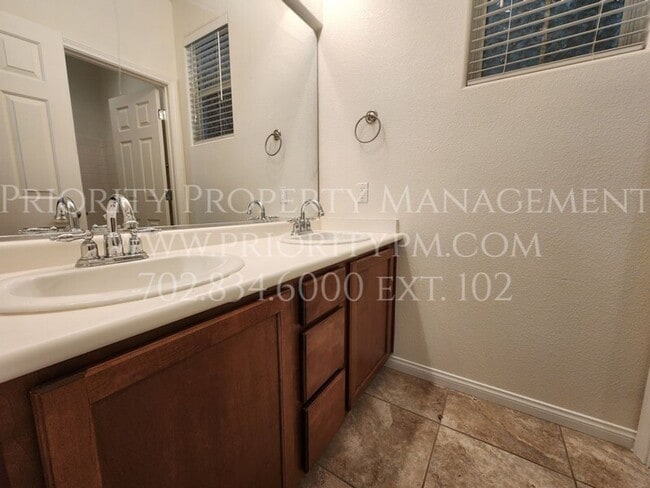 Building Photo - PROVIDENCE SINGLE STORY (GATED)~ 1900+ SQ FT! ~ UPGRADED!!