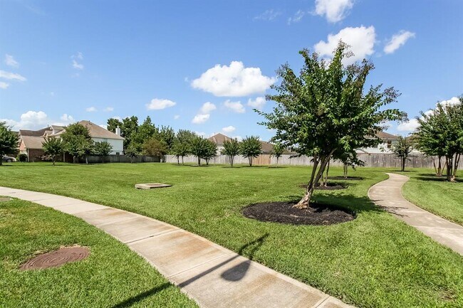 Building Photo - 20802 Fox Swift Ct