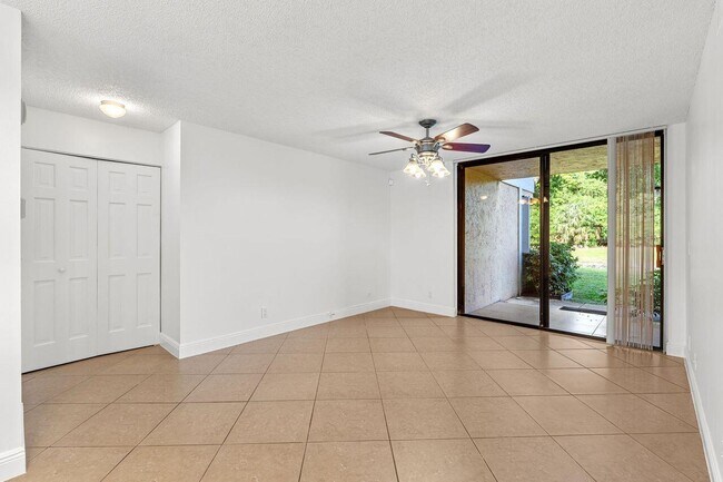 Building Photo - 5701 Riverside Dr