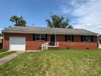 Building Photo - Freshly Updated Rancher w/ Detached Garage!!