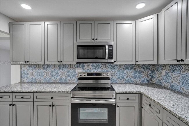 Building Photo - 3800 SW 58th Terrace
