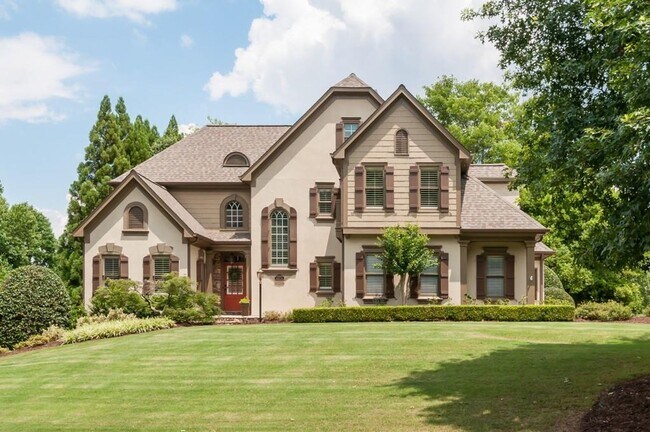 Primary Photo - Elegant Master-on-Main in Prestigious Laur...