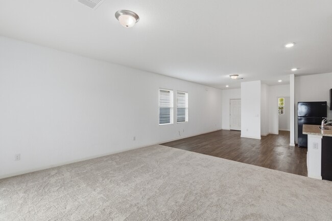 Building Photo - 211 Shiro Dr